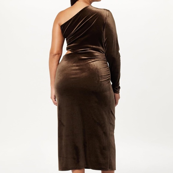 Dress 4X -Velvet Brown Bodycon Cut Out One Shoulder Midi The Drop: Lia Plus Size - Picture 2 of 5